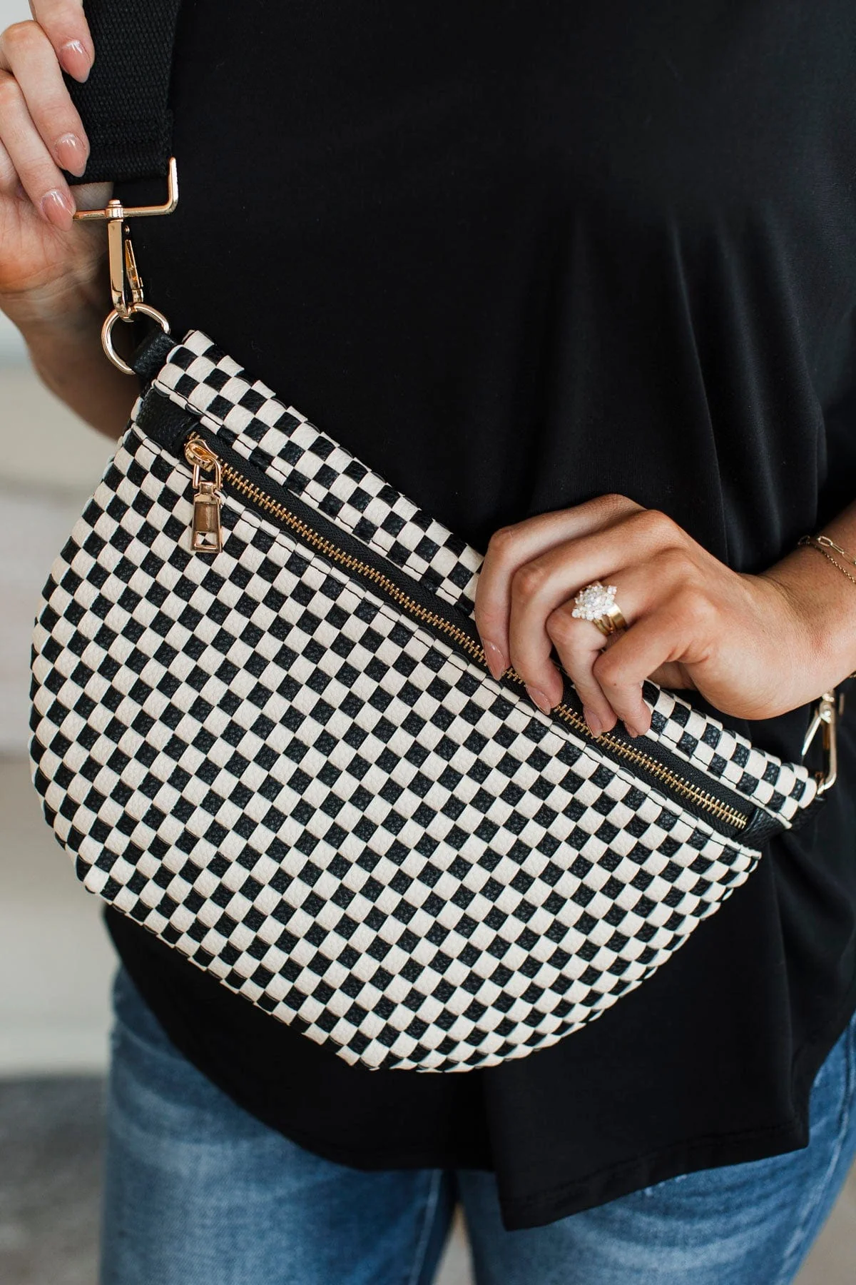Unmatched Style Woven Purse- Checkered Black - Image 3