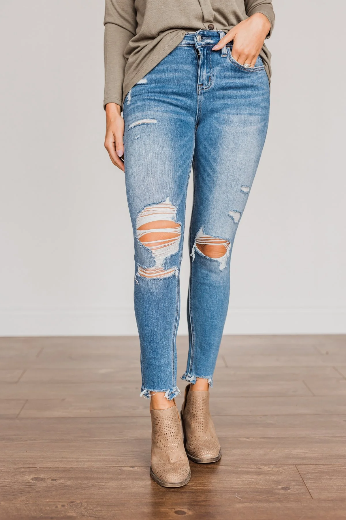 Vervet Distressed High-Rise Skinny Jeans- Willow Wash - Image 4