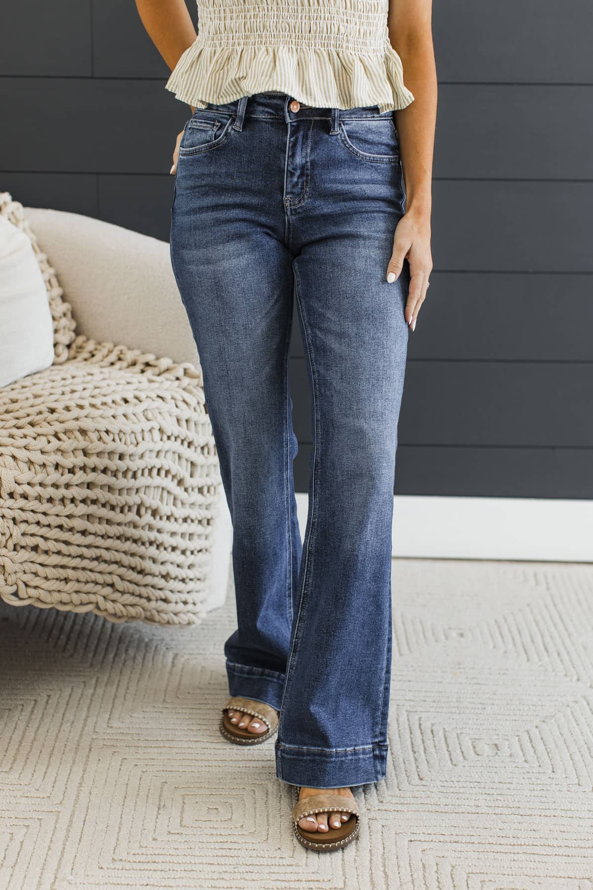 Vervet Flare Jeans- Nola Wash - Image 3