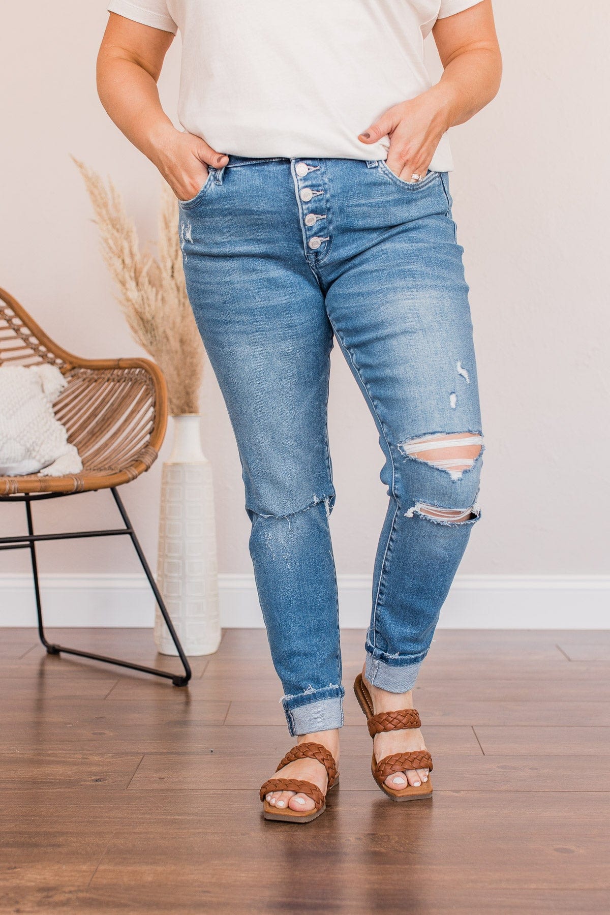 Vervet Mid-Rise Distressed Skinny Jean- Edith Wash - Image 4