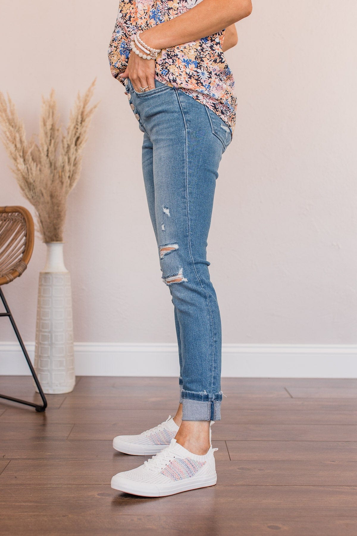 Vervet Mid-Rise Distressed Skinny Jean- Edith Wash - Image 7