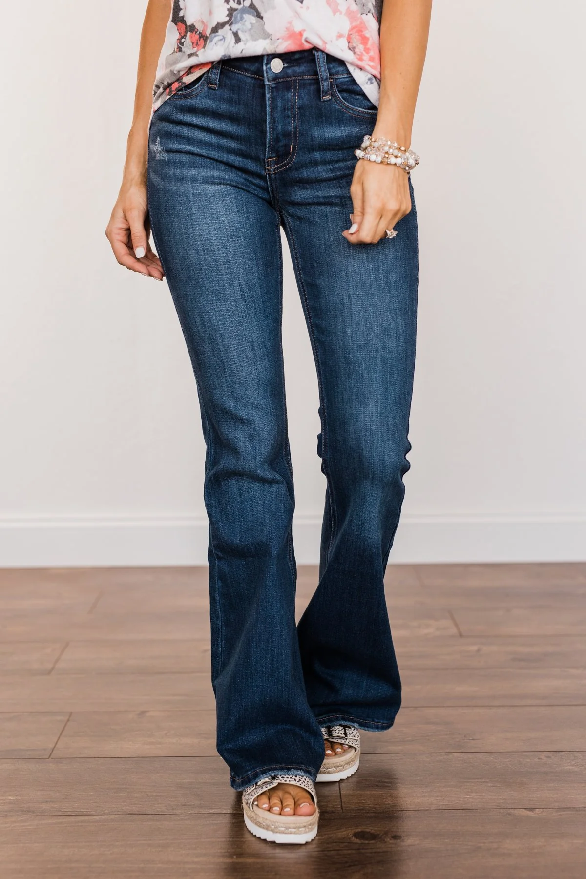 Vervet Mid-Rise Flare Jeans- Elizabeth Wash - Image 6