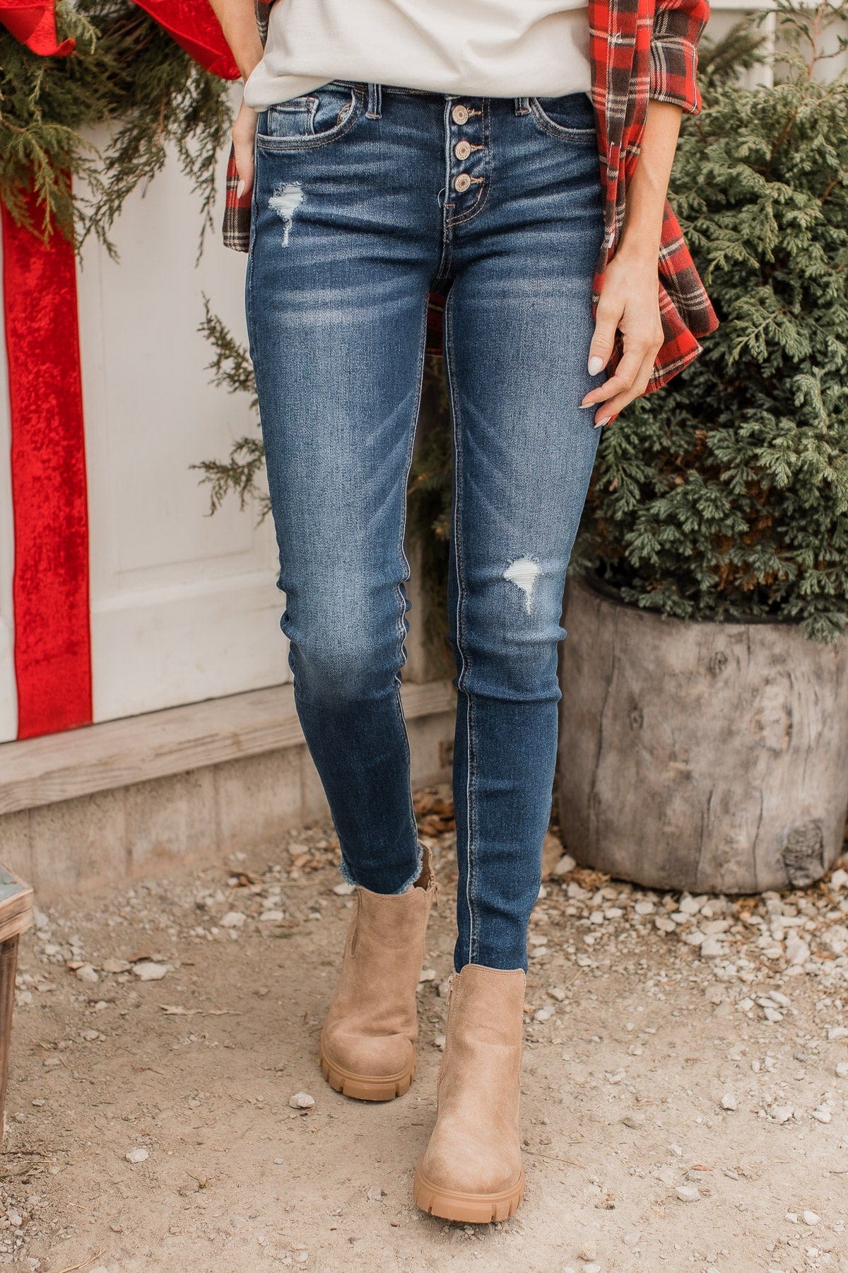 Vervet Mid-Rise Skinny Jean- Ursula Wash - Image 4