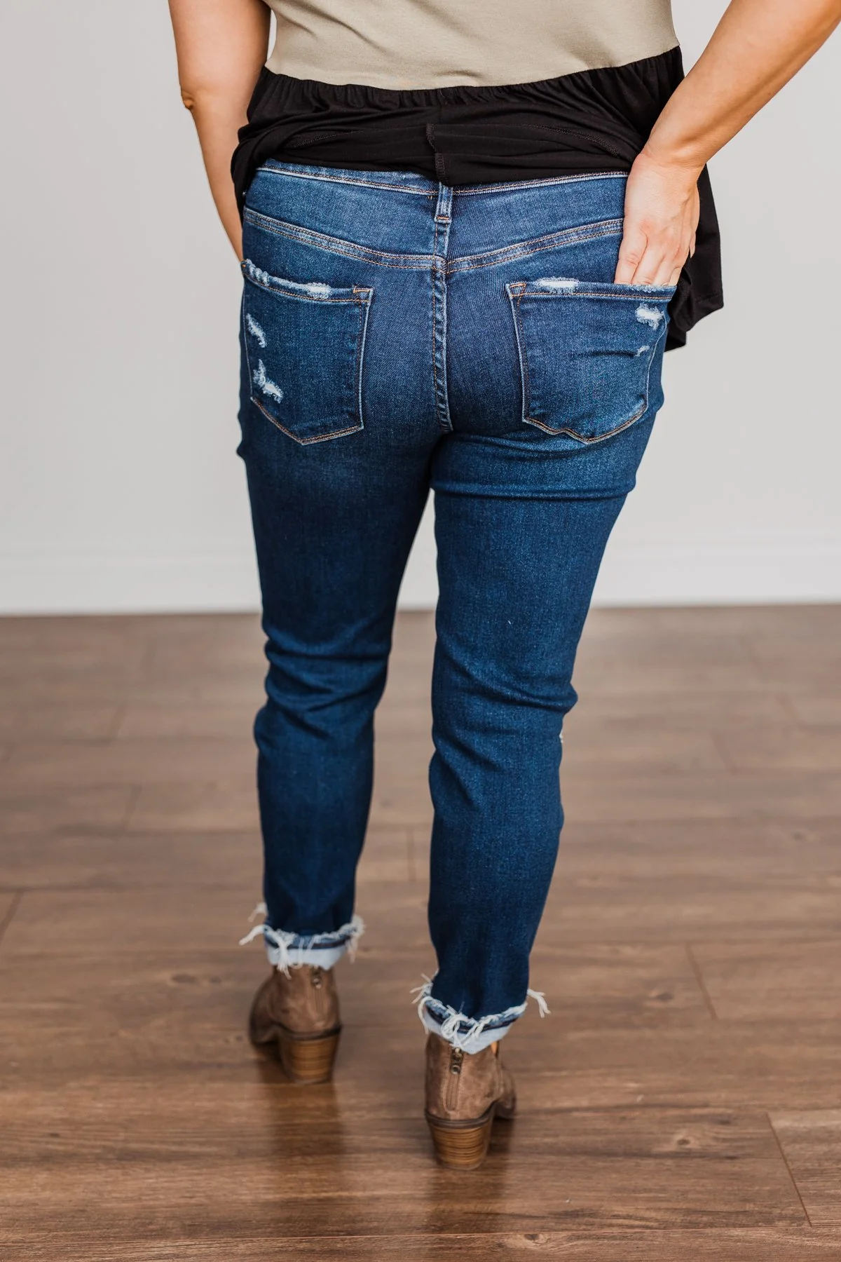 Vervet Mid-Rise Skinny Jean- Kristine Wash - Image 11