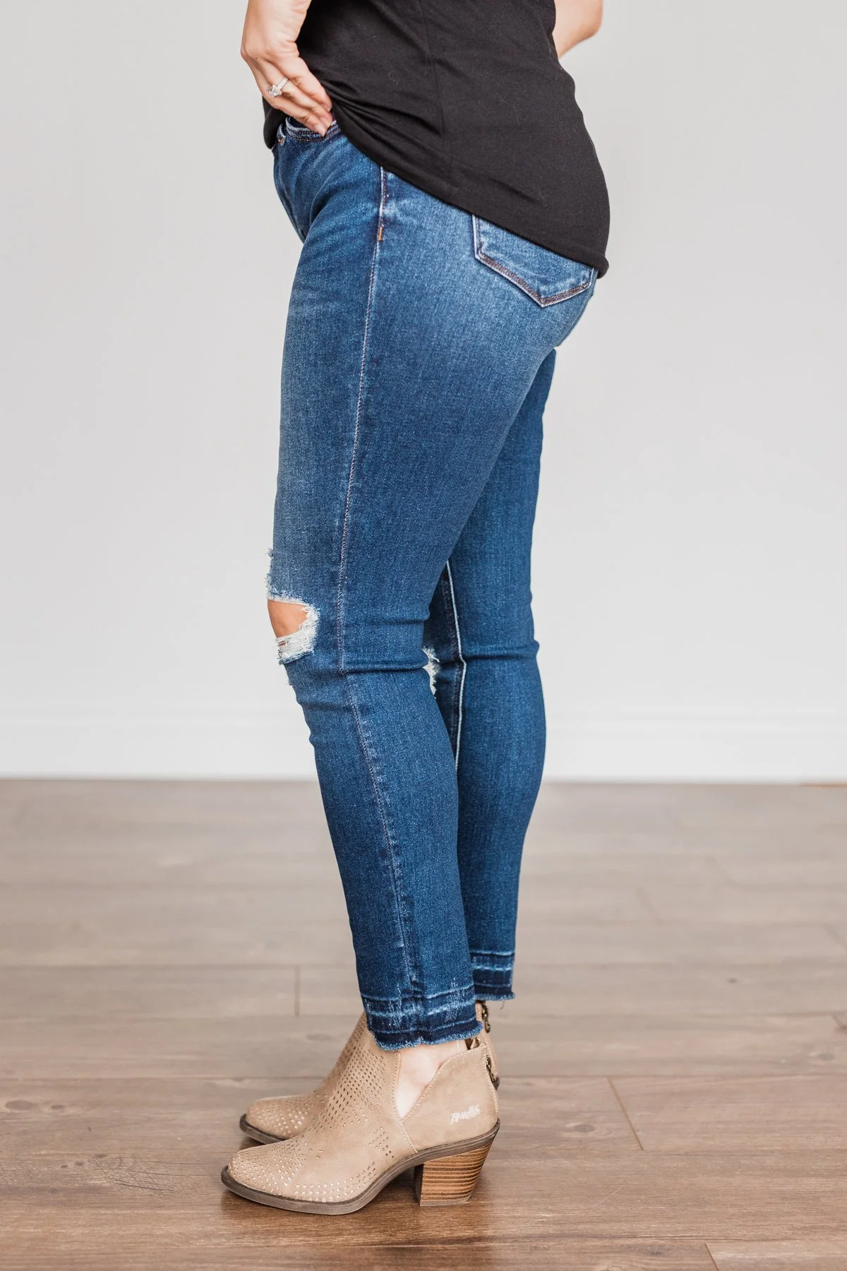 Vervet Mid-Rise Skinny Jeans- Martha Wash - Image 9