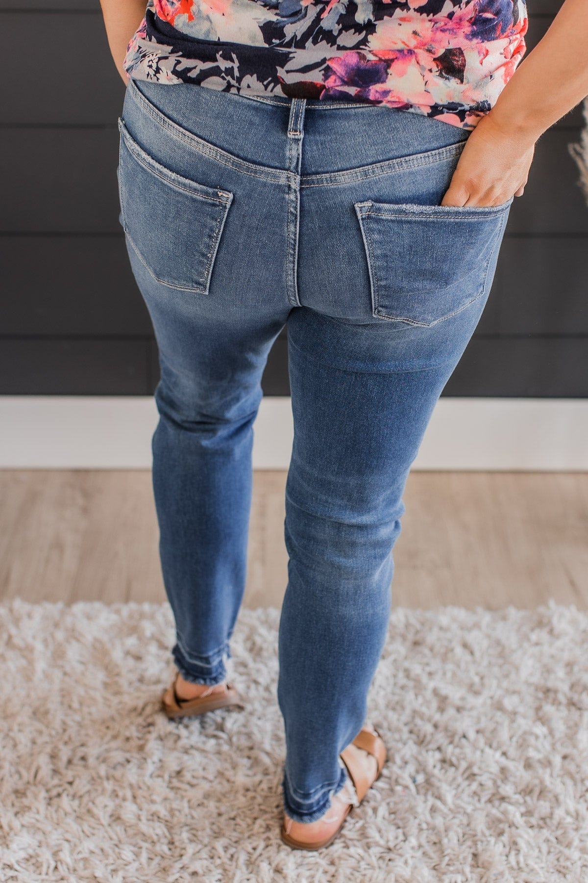 Vervet Mid-Rise Skinny Jeans- Maisie Wash - Image 7