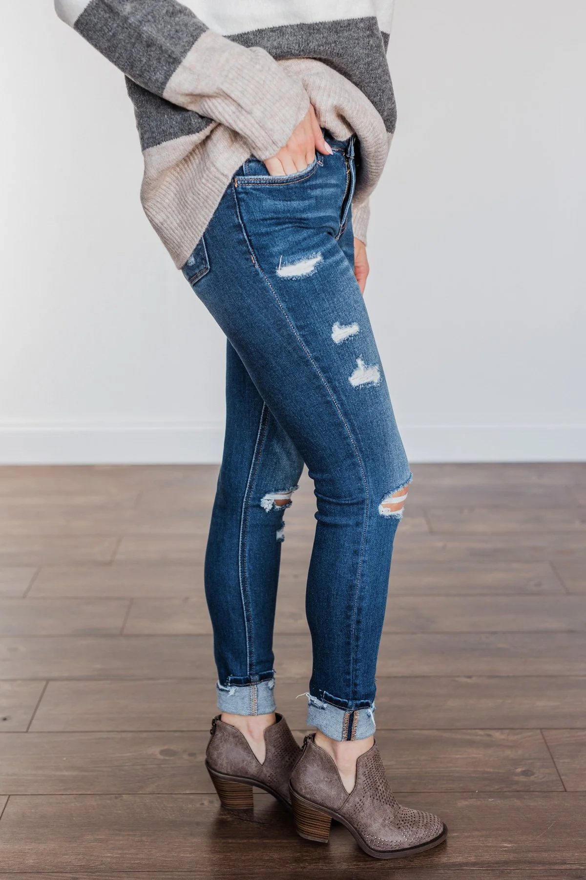 Vervet Mid-Rise Skinny- Jordan Wash - Image 10