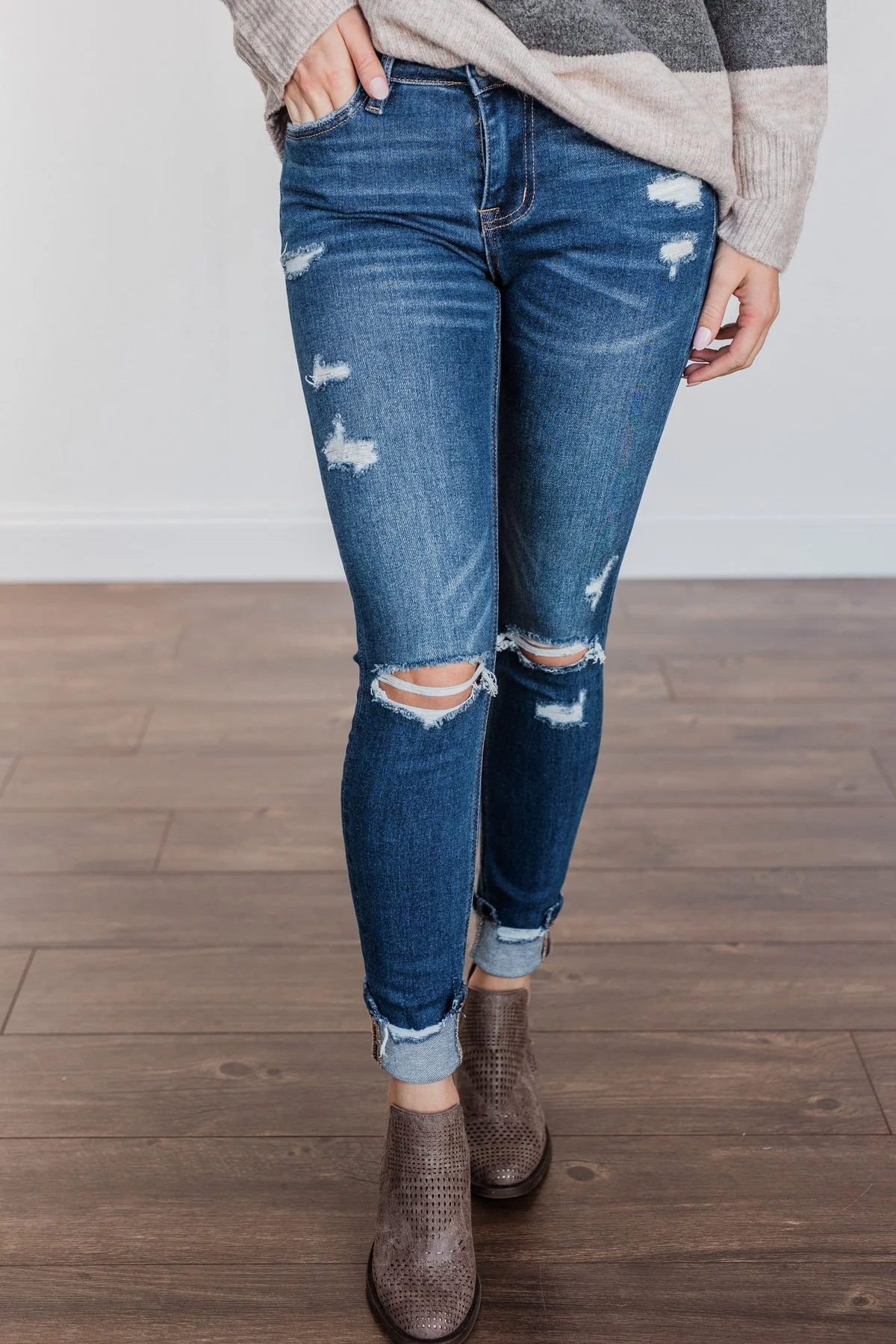 Vervet Mid-Rise Skinny- Jordan Wash - Image 3