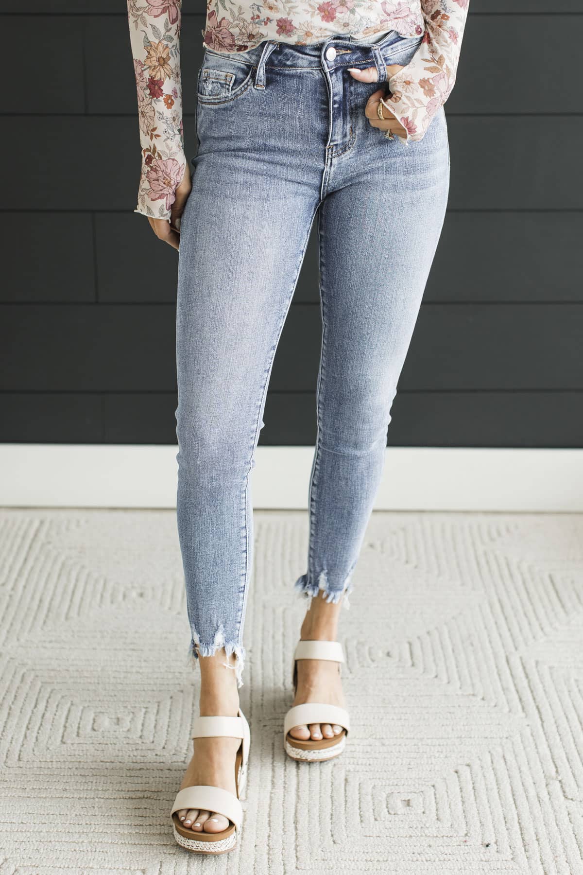 Vervet Skinny Jeans- Goldie Wash - Image 3