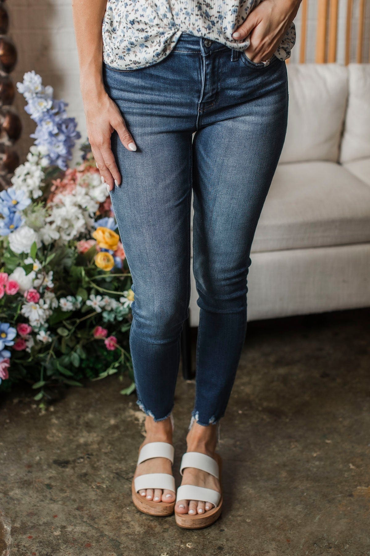 Vervet Skinny Jeans- Jadyn Wash - Image 3