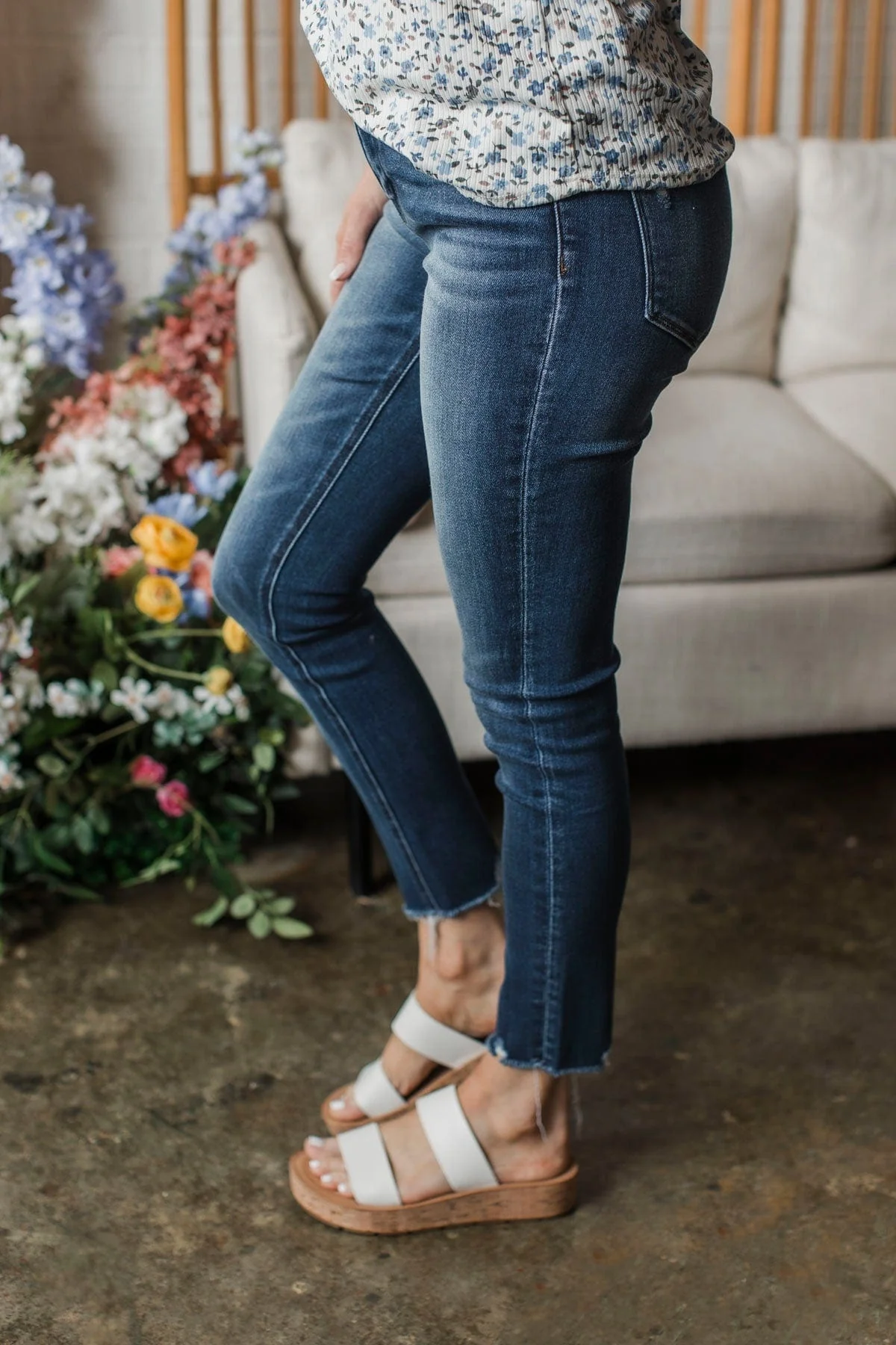 Vervet Skinny Jeans- Jadyn Wash - Image 5