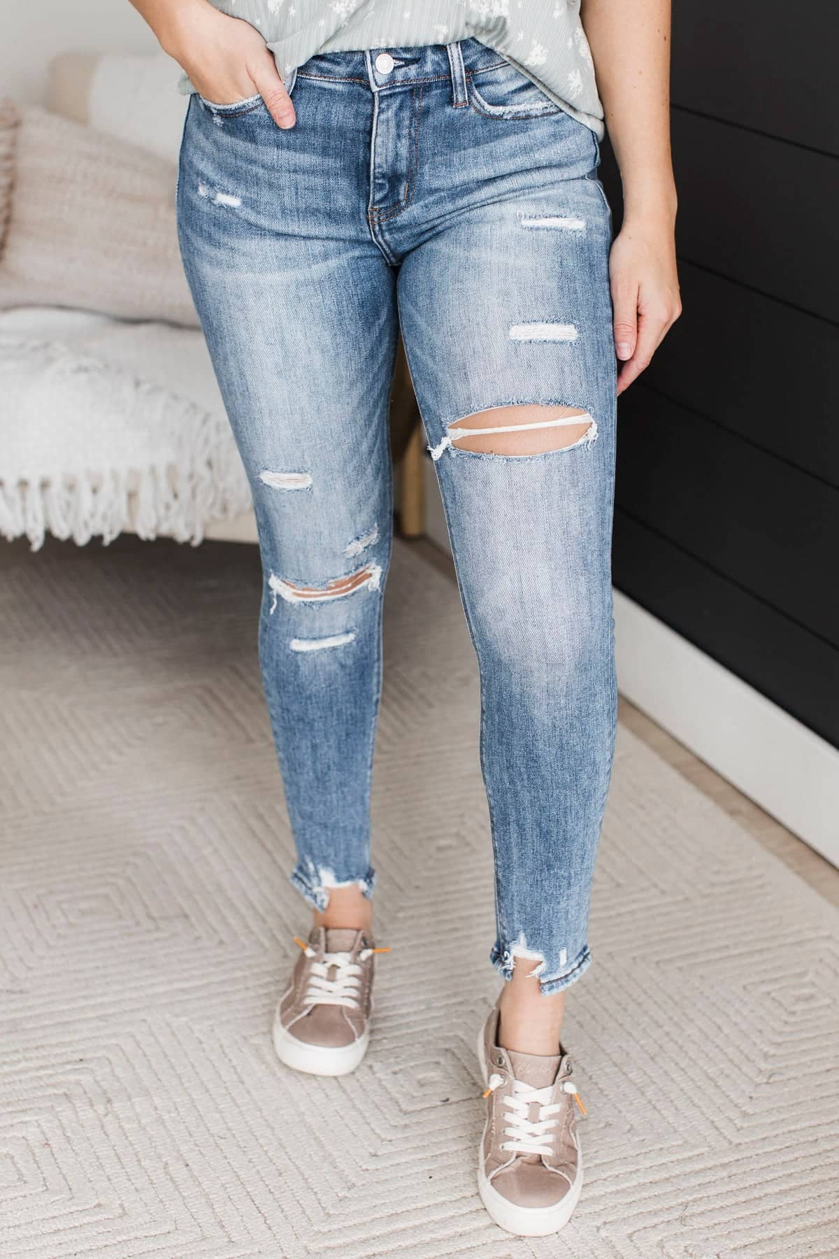 Vervet Skinny Jeans- Naya Wash