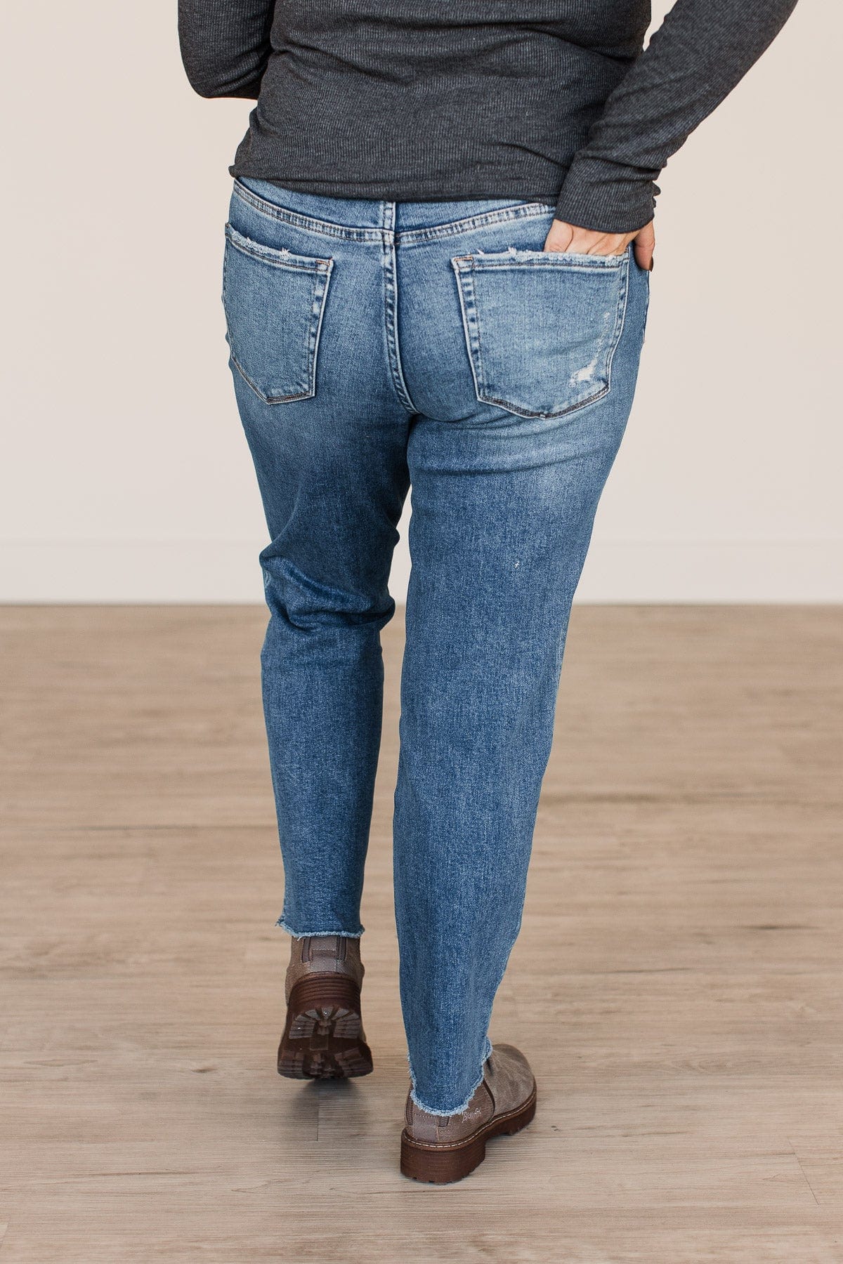 Vervet Slim Straight Jeans- Linda Wash - Image 6