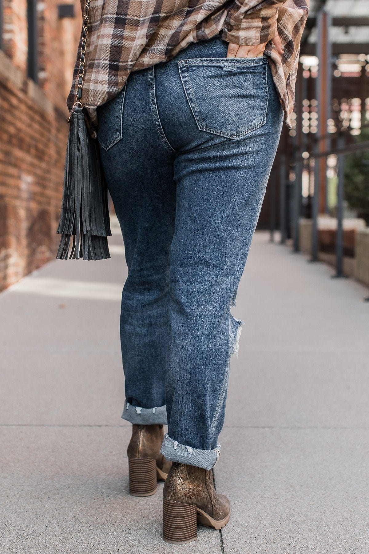 Vervet Slim Straight Jeans- Medium Angela Wash - Image 8