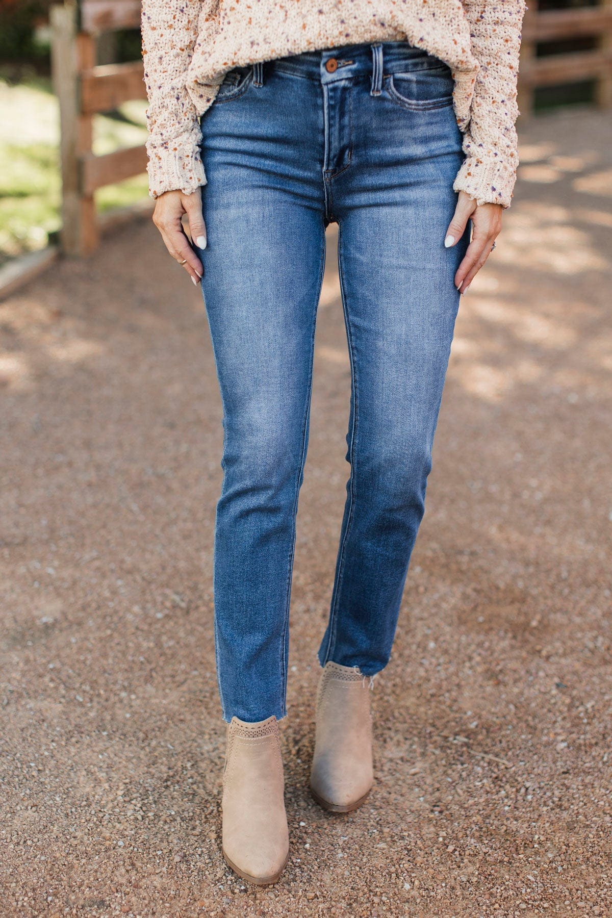 Vervet Slim Straight Jeans- Vanessa Wash - Image 3
