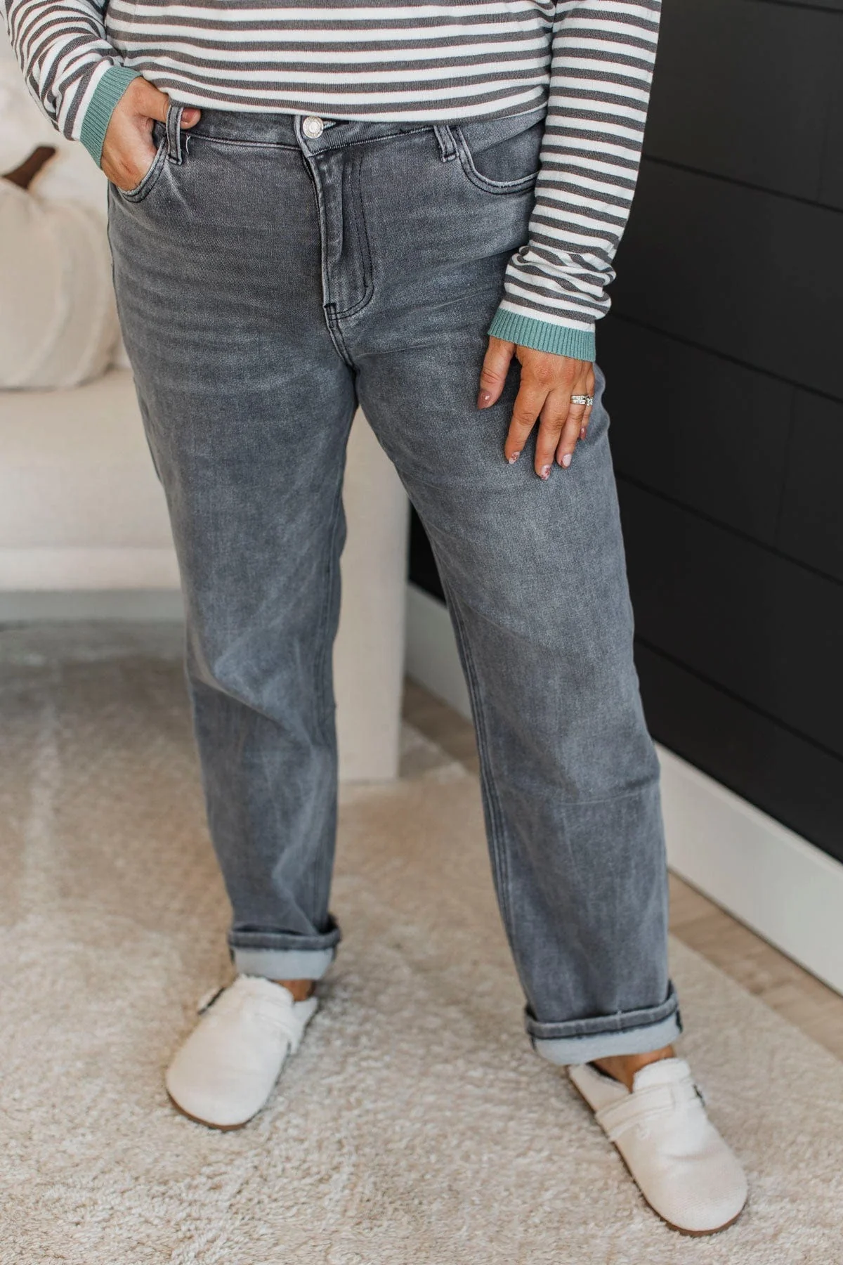 Vervet Slim Straight Jeans- Wilma Wash - Image 2