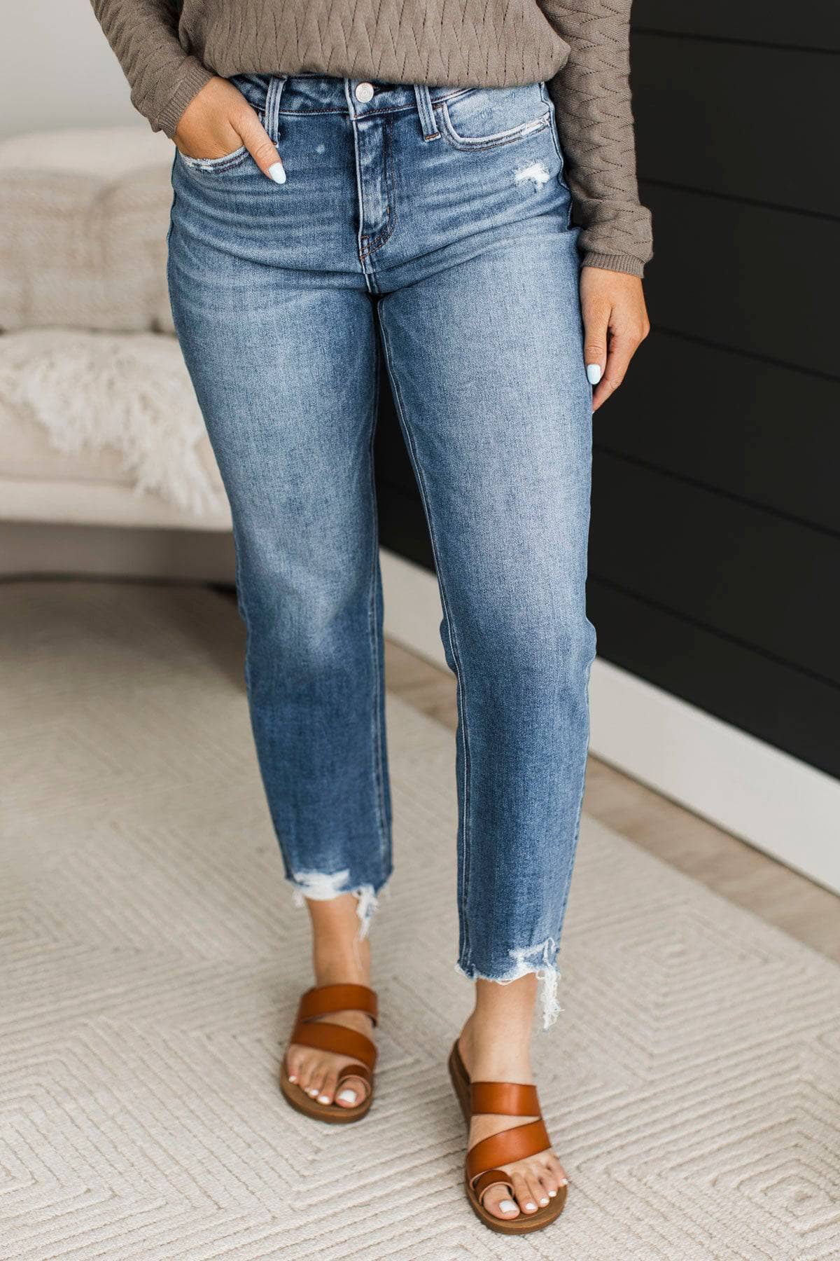 Vervet Straight Leg Jeans- Esme Wash