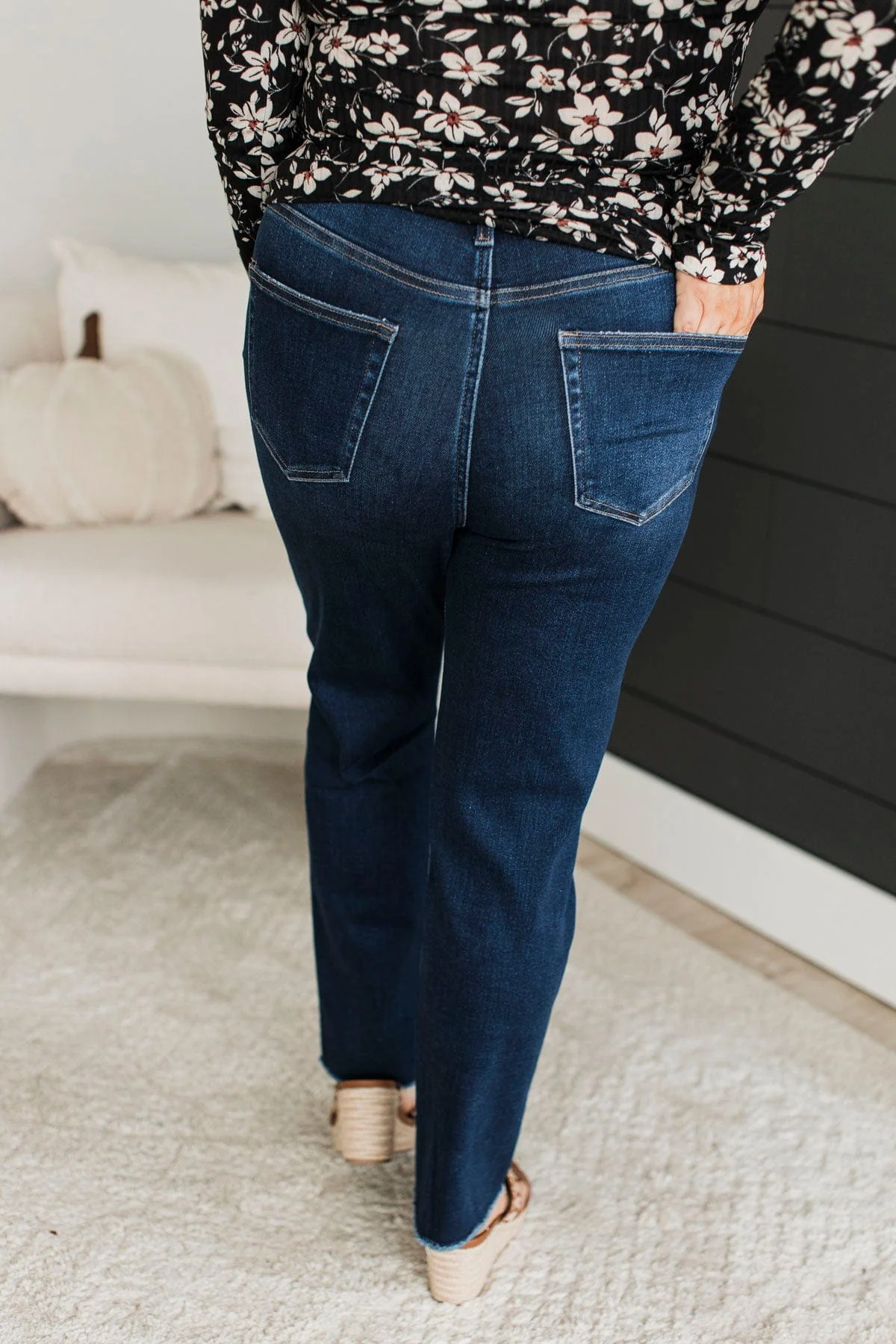 Vervet Stretch Straight Jeans- Briar Wash - Image 8