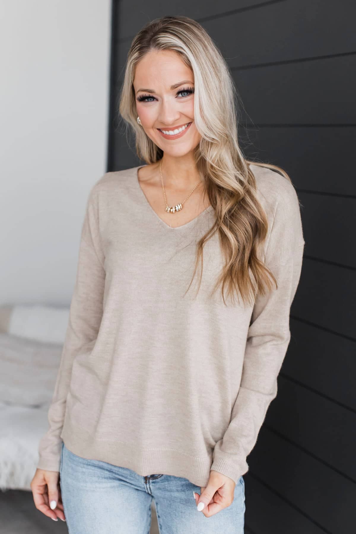Very Enthusiastic Knit V-Neck Sweater- Oatmeal