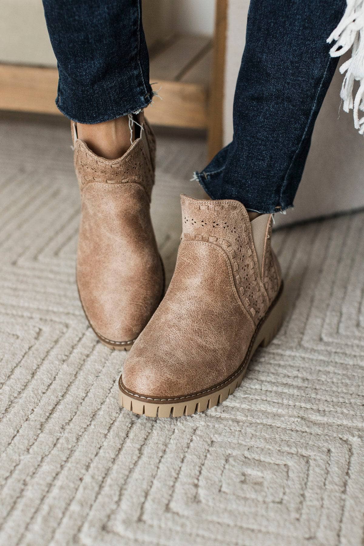Very G Aryana Boots- Beige - Image 2