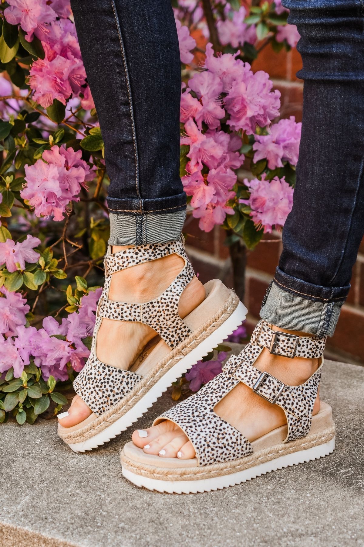 Very G Cassius Platform Sandals- Cream - Image 2