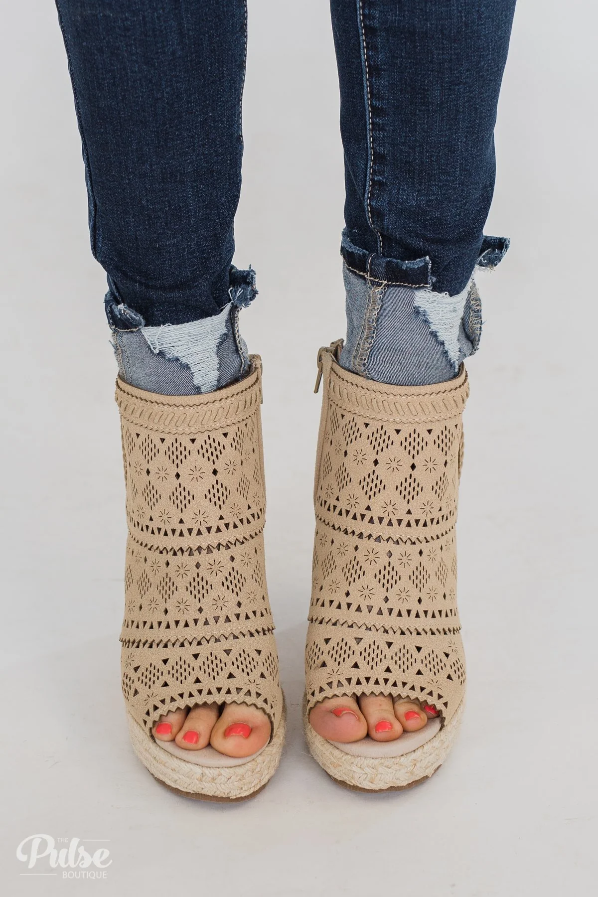 Very G Gloria Wedges- Nude - Image 2