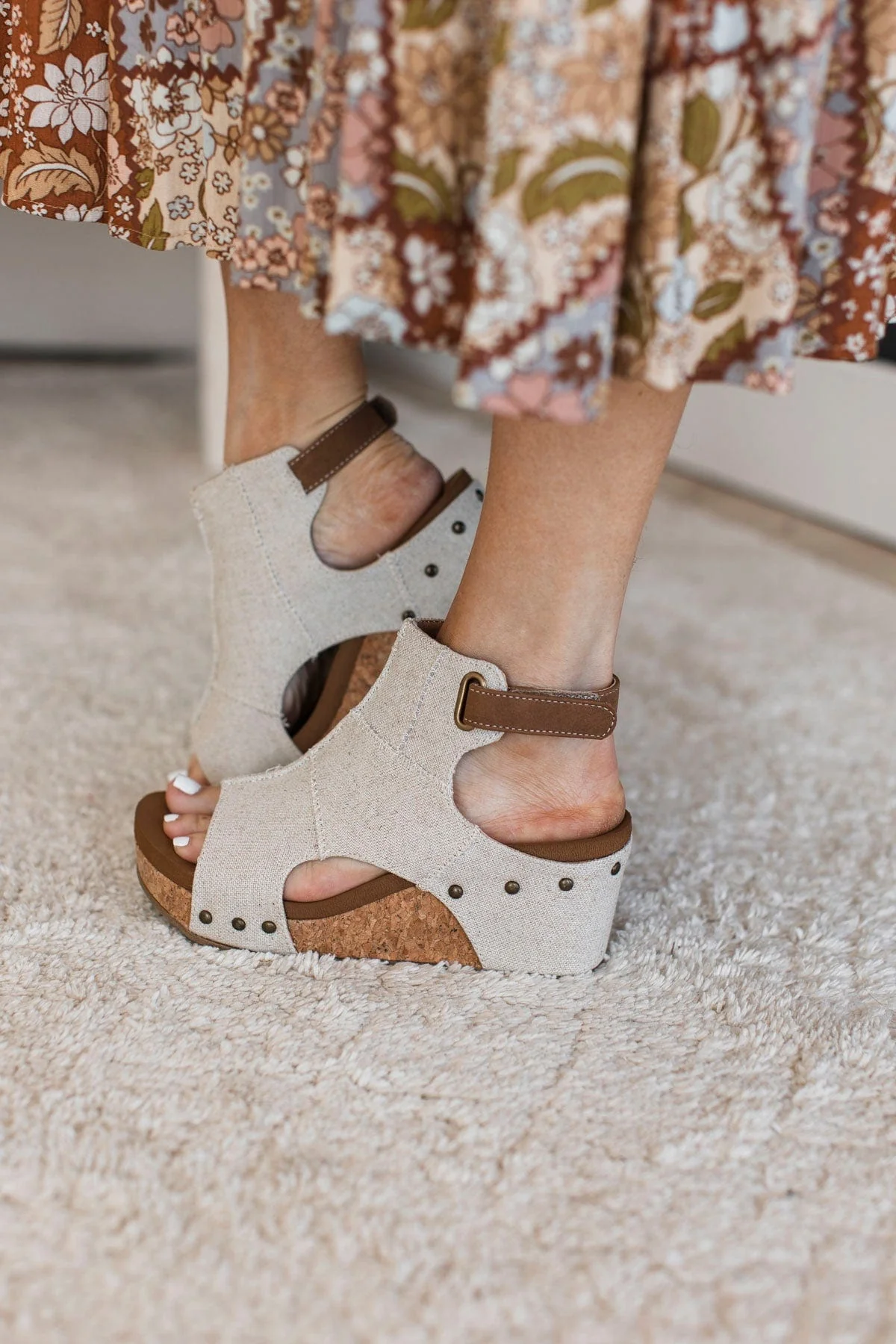 Very G LaLa Wedge Sandals- Natural - Image 3