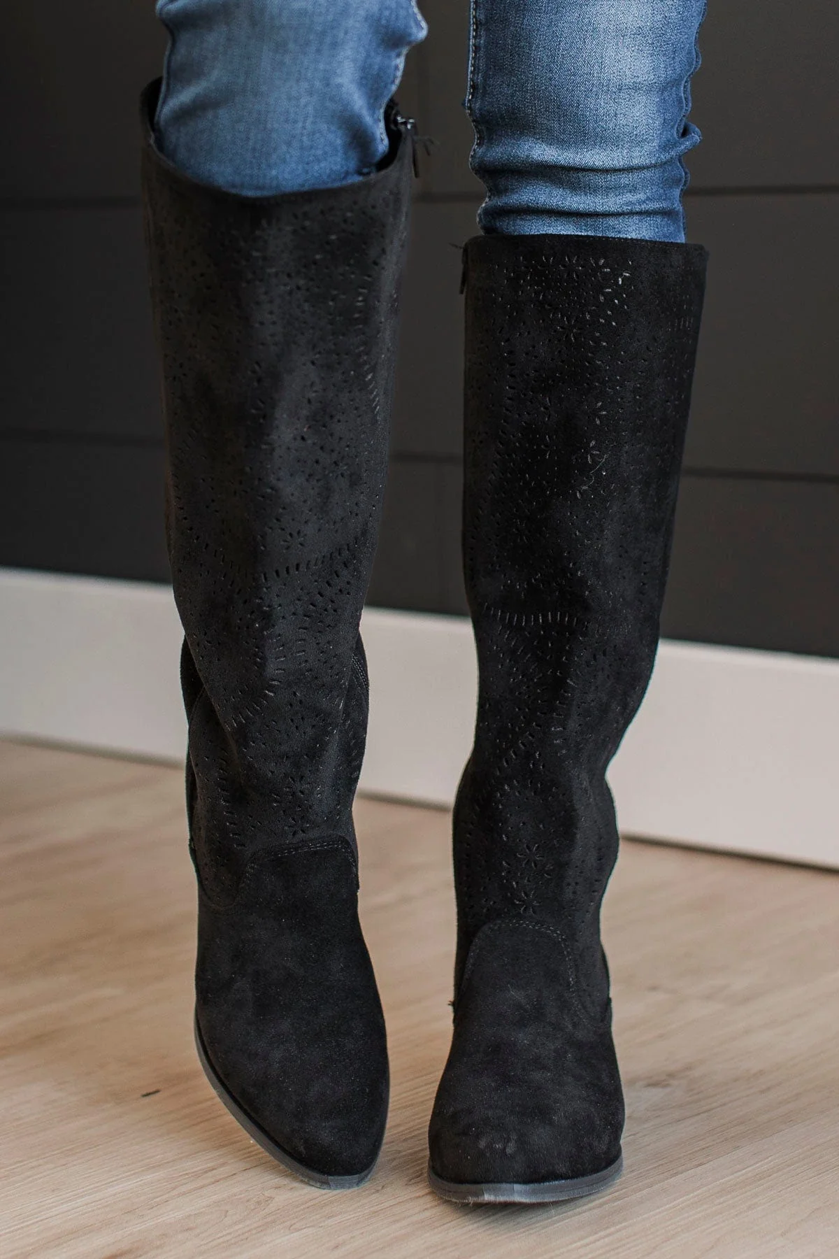 Very G Mara Boots- Black - Image 2