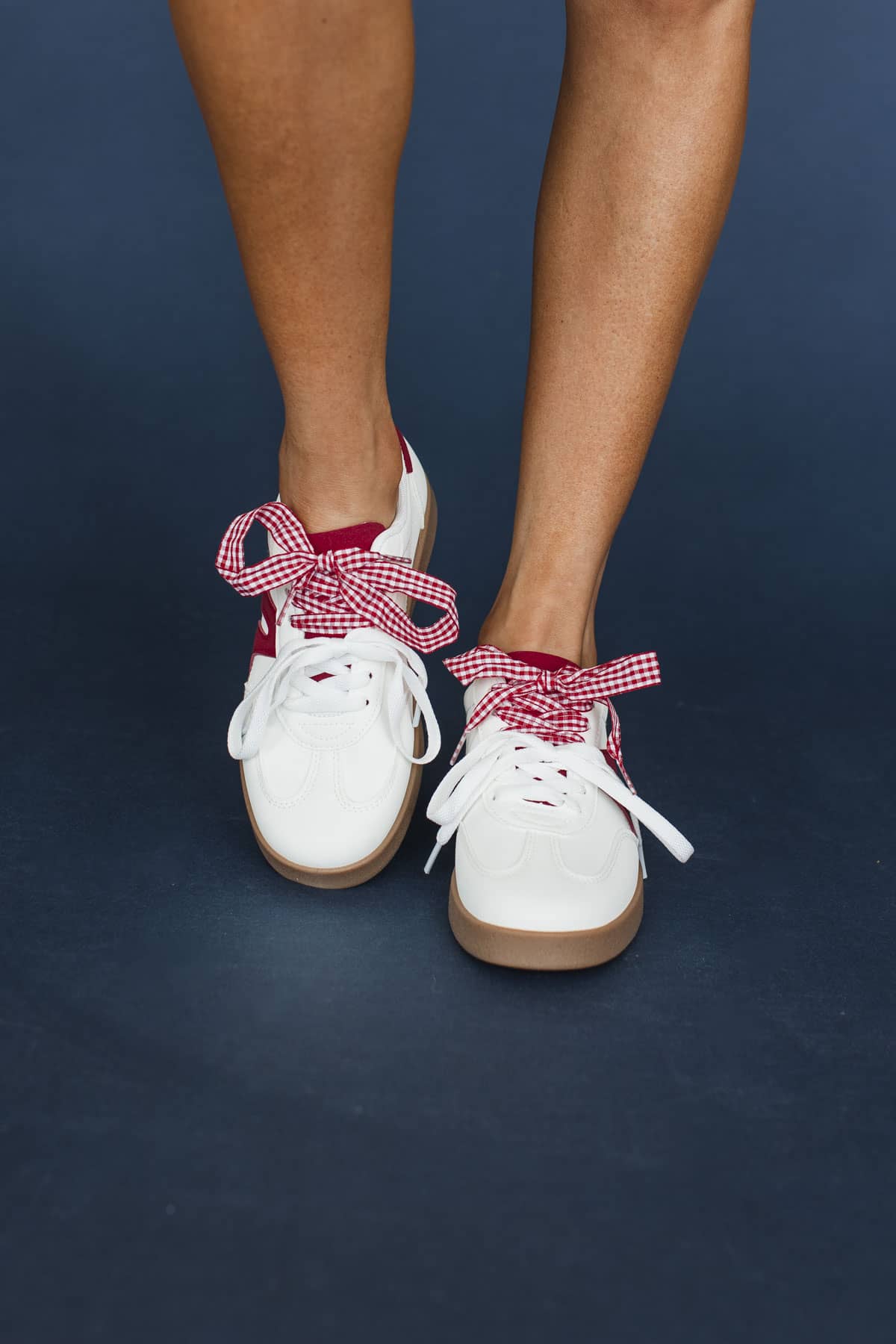 Very G Retro 2 Sneakers- White & Red - Image 3