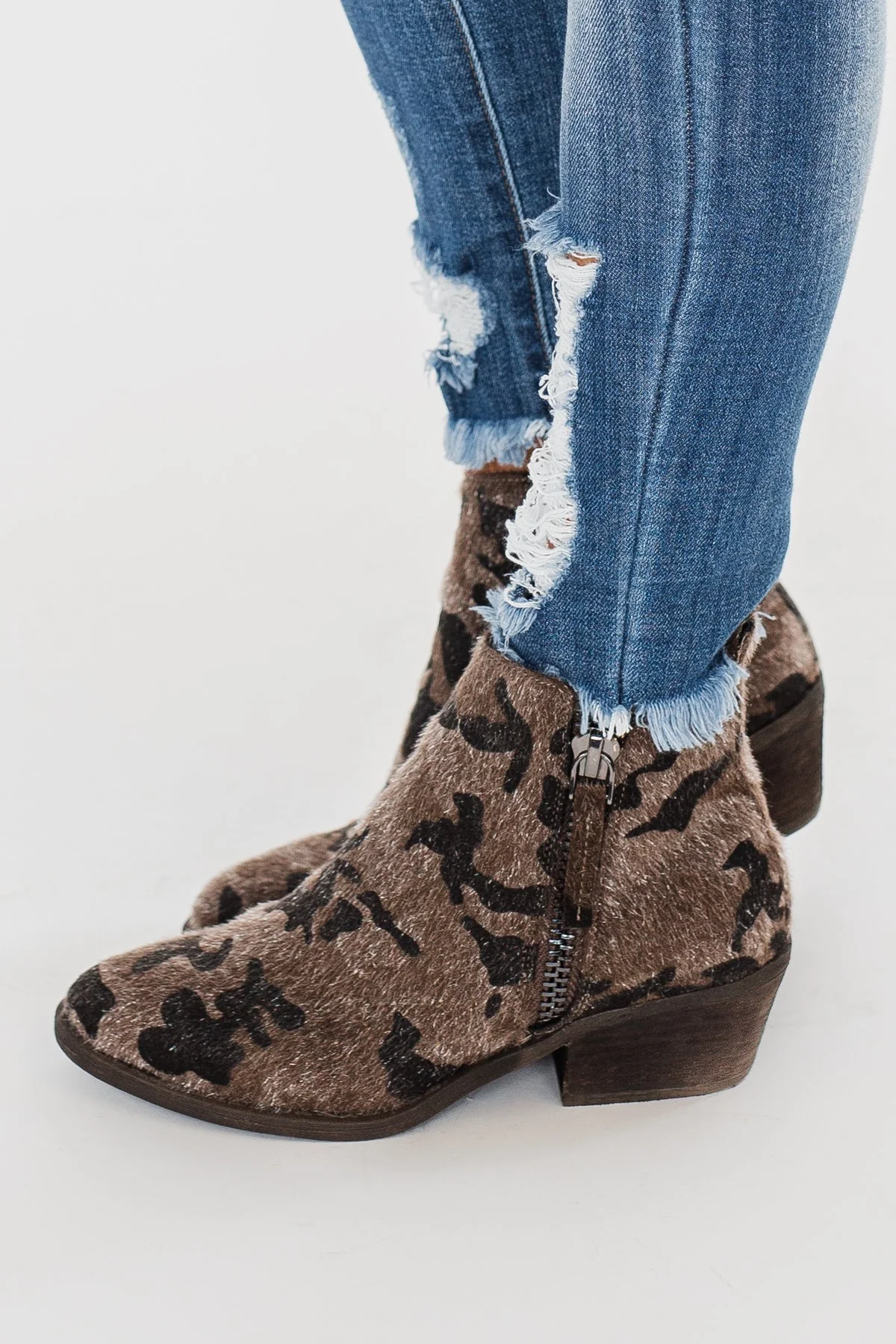 Very G Twinkle 2 Booties- Camo - Image 2
