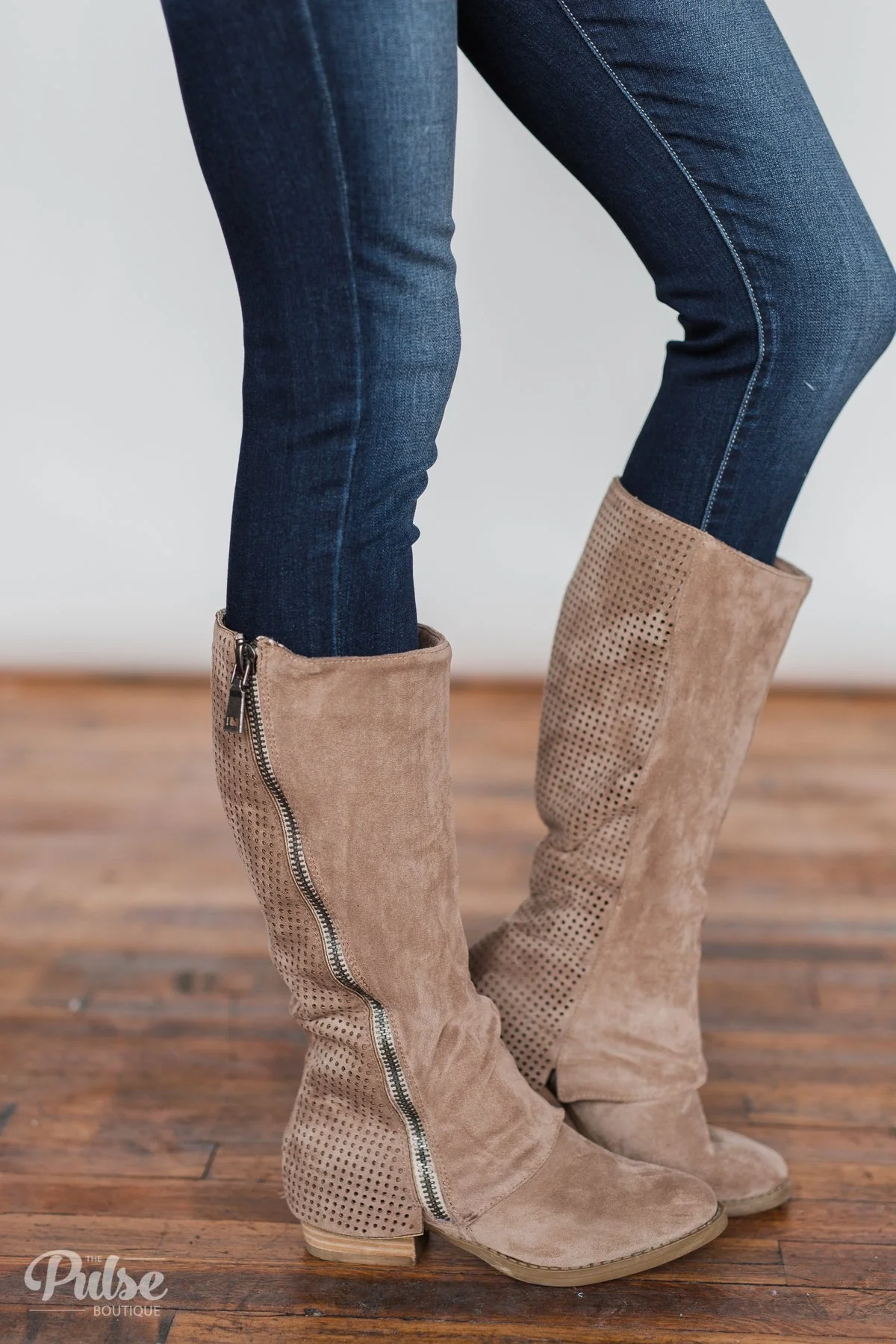 Very G Unstructured Boots- Taupe
