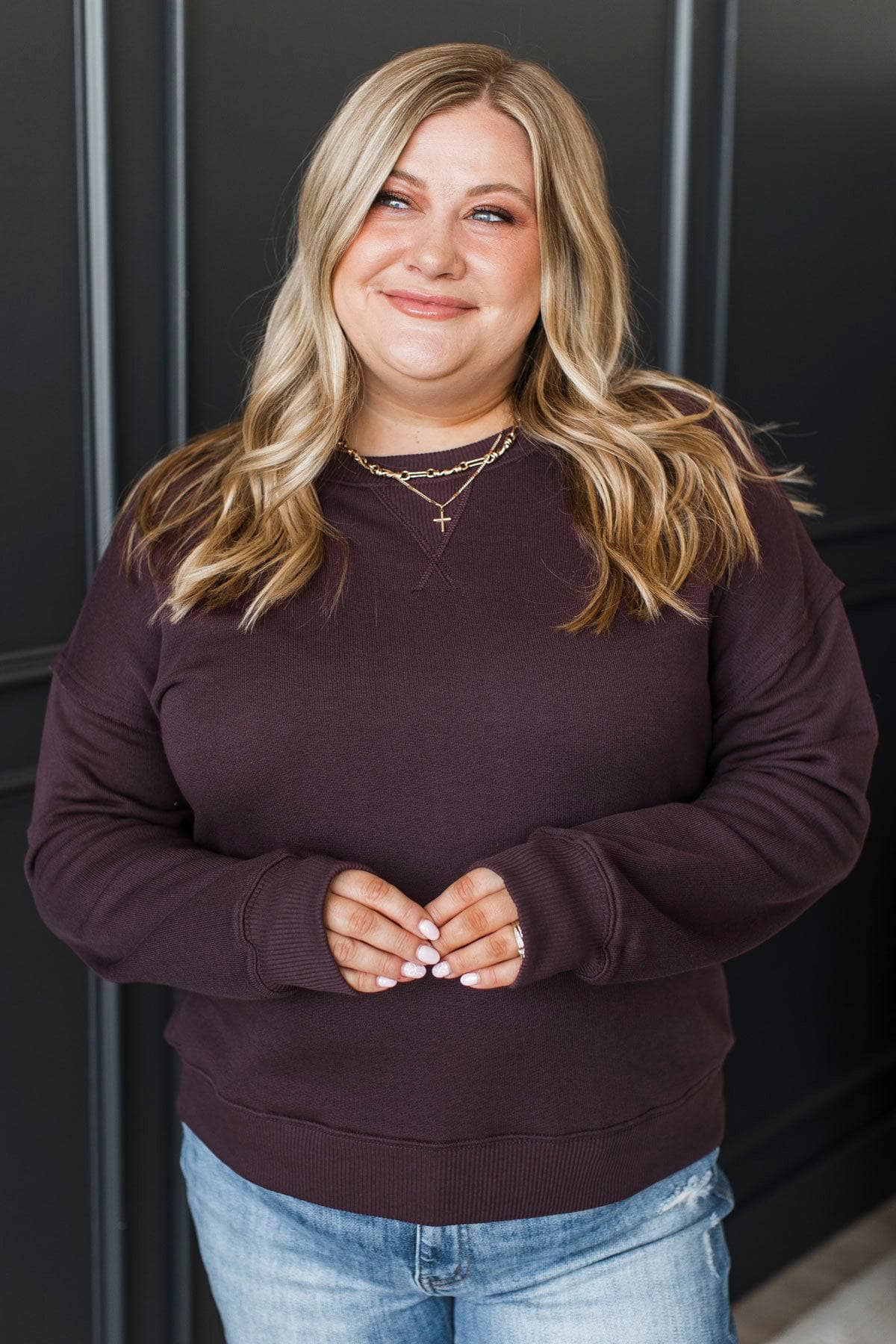 Weekend Mood Lightweight Pullover- Dark Plum - Image 4