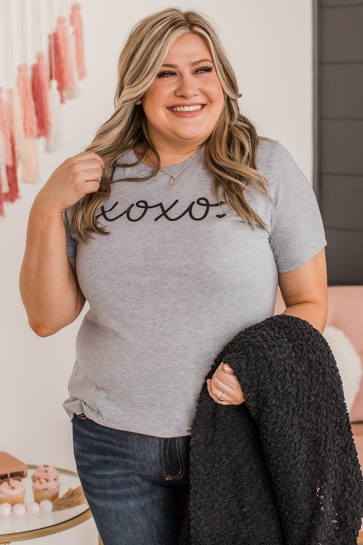 "XOXO" Graphic Tee- Heather Grey - Image 2
