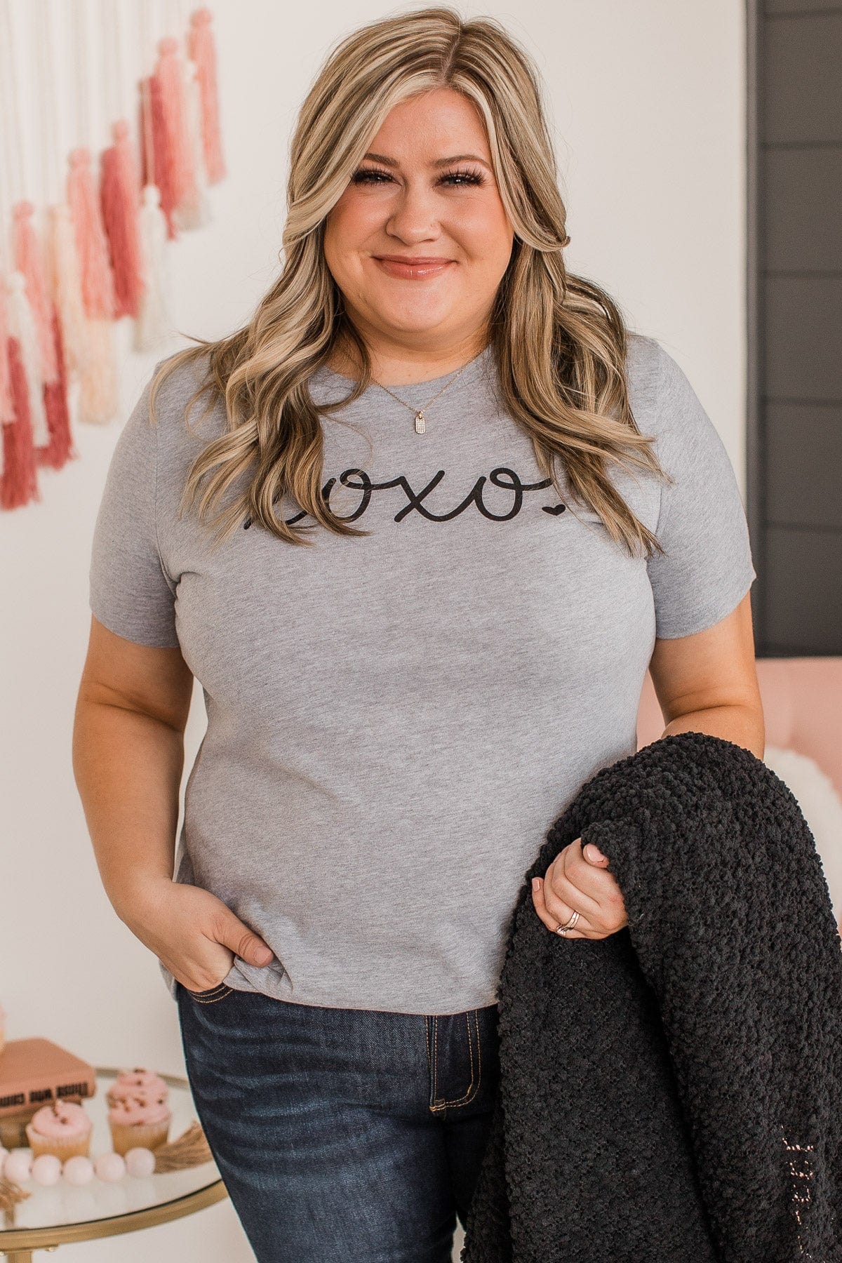 "XOXO" Graphic Tee- Heather Grey - Image 4