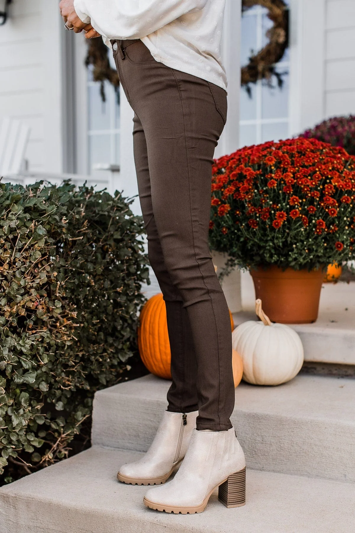 YMI Mid-Rise Jeggings- Betty Wash - Image 5