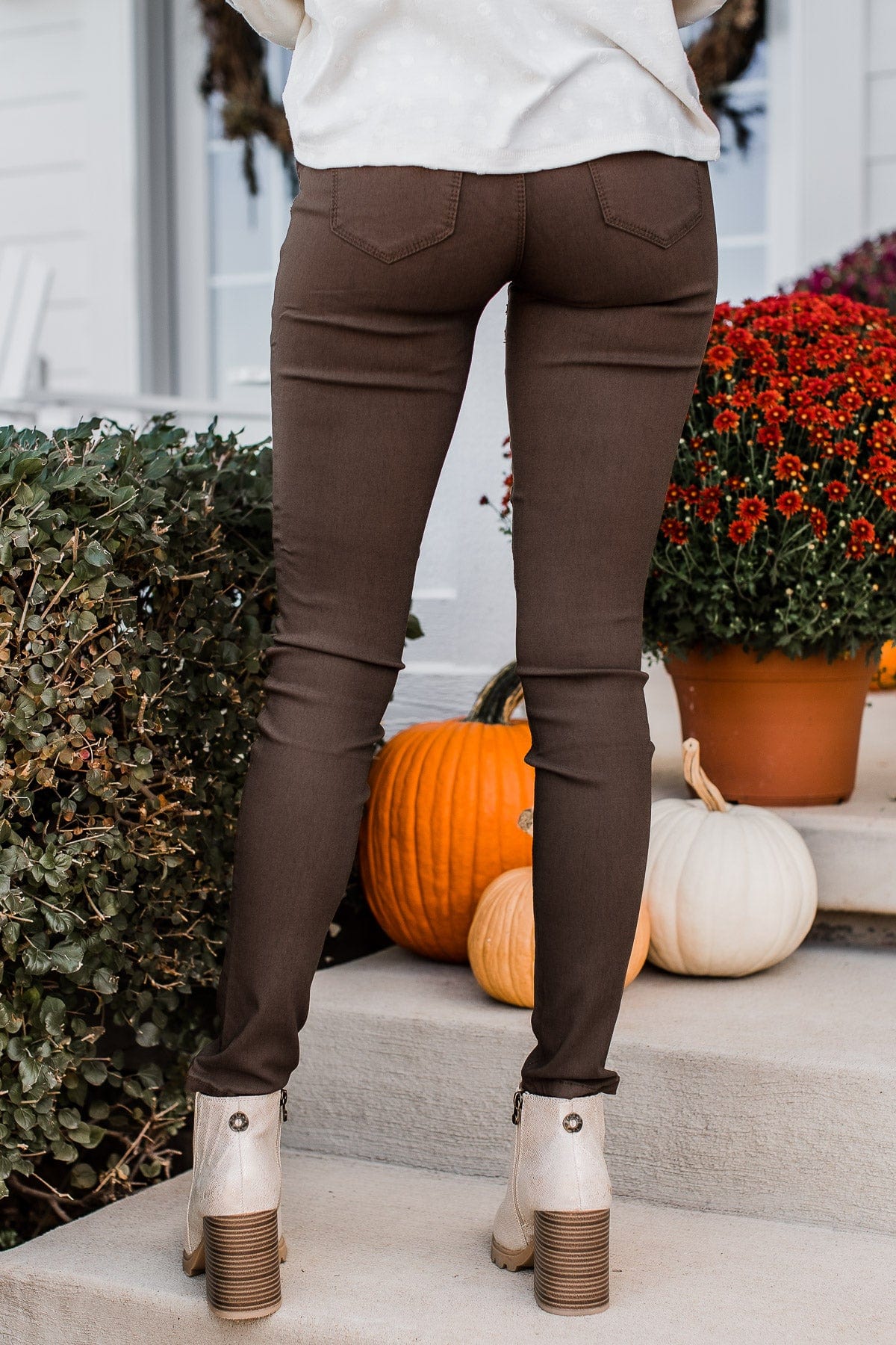 YMI Mid-Rise Jeggings- Betty Wash - Image 7