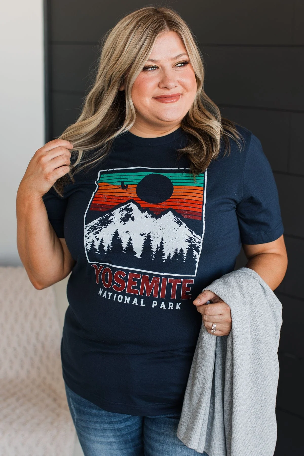 Yosemite National Park Graphic Tee- Navy - Image 4